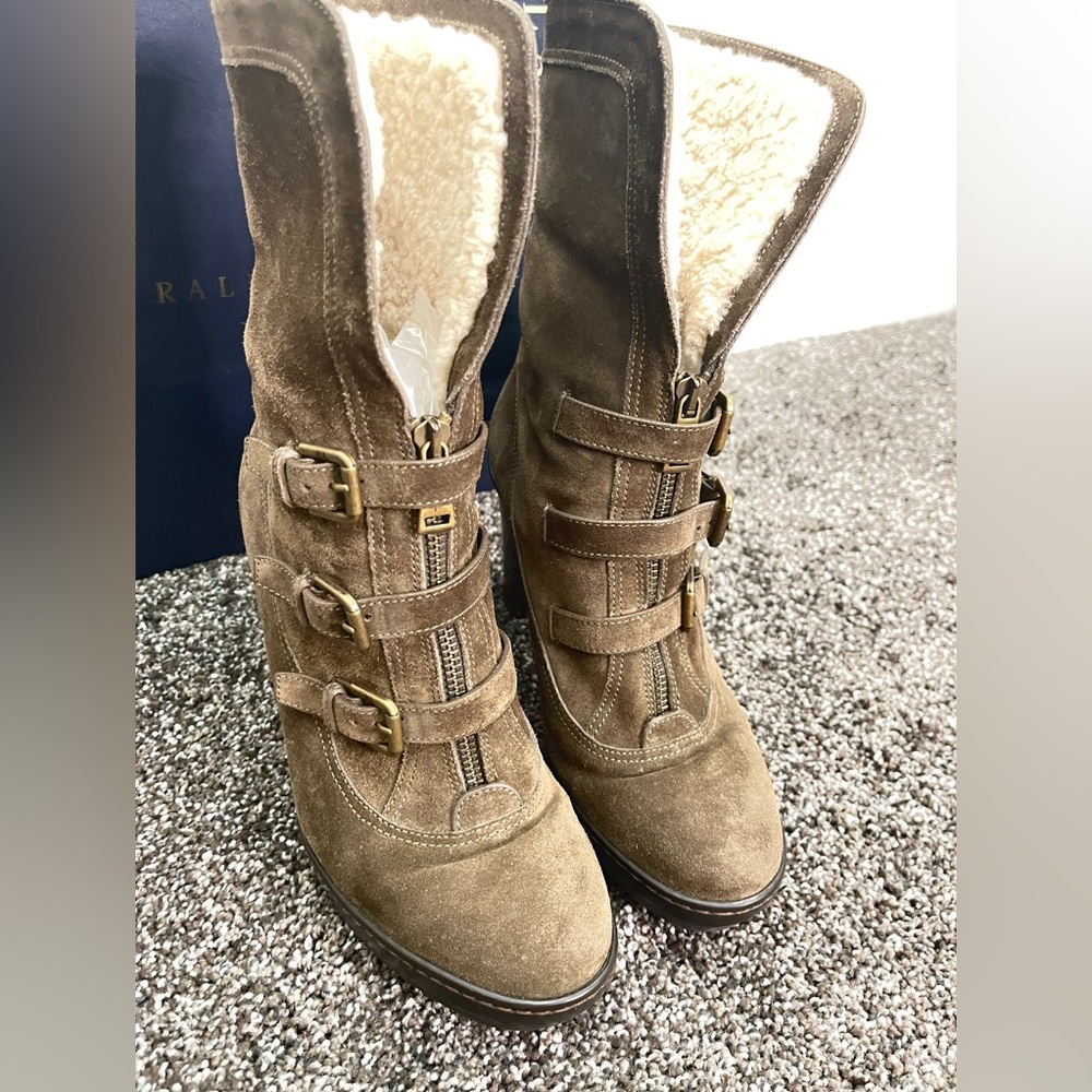 Ralph Lauren Shearling-lined Olive Suede Ankle Winter Boots, size 8.5D - Picture 7 of 11